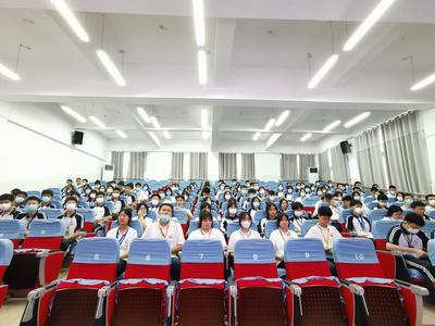 江油市太白中学2022年学生会换届选举大会圆满落幕