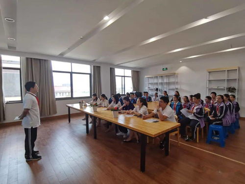 新新闪耀，东中新赋能——年少正当时，东湖中学举行2020级校团委学生会竞岗演说