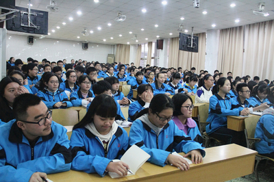 四川省南充高级中学学生会 引领青春，服务成长